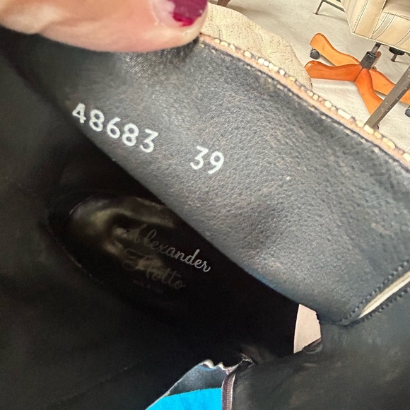 Alexander Hotto Italian gold sparkle ankle booties size 39(8 1/2) - Picture 4 of 10